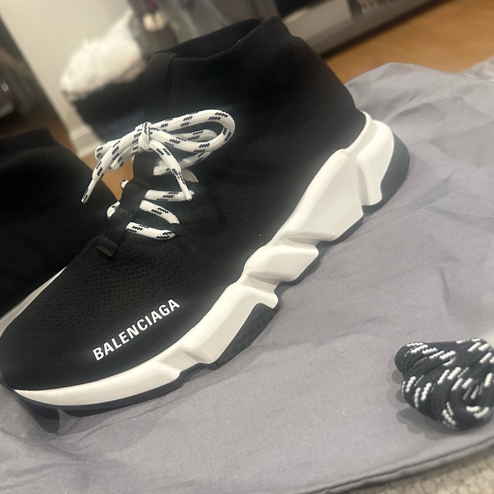 Men’s Balenciaga Black